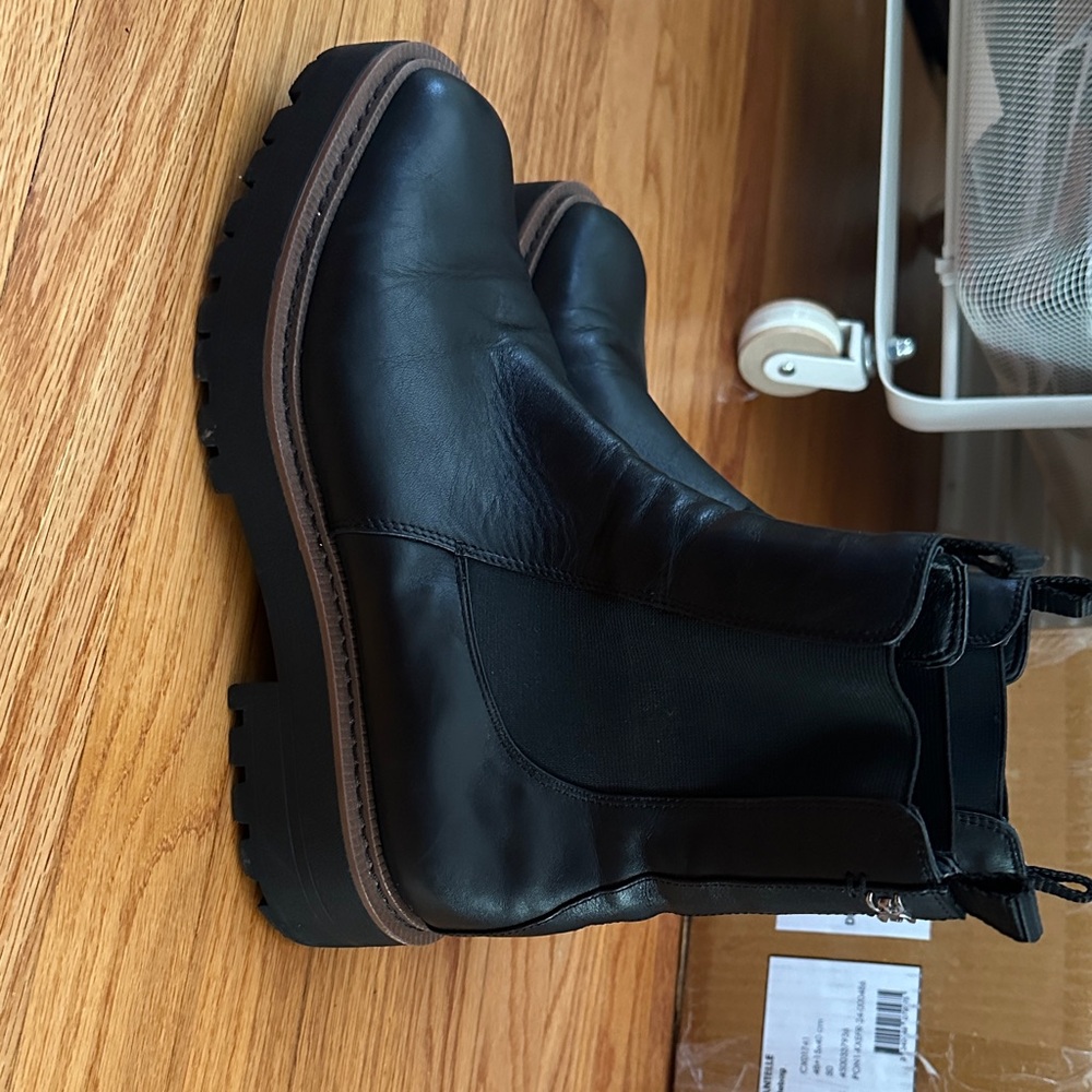 Sam Edelman Black Leather Chelsea Boots